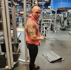 Meet your Posher, Adiel